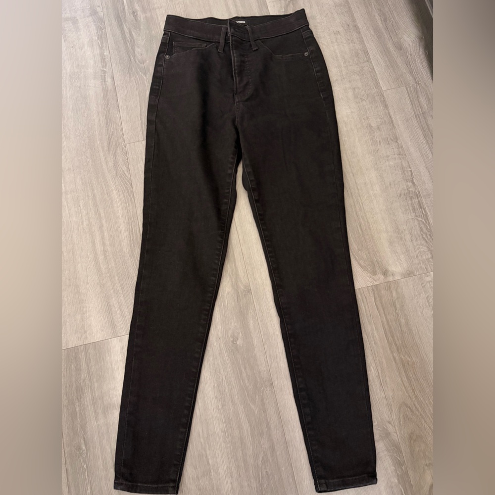 Express Women's Skinny Jeans in Black